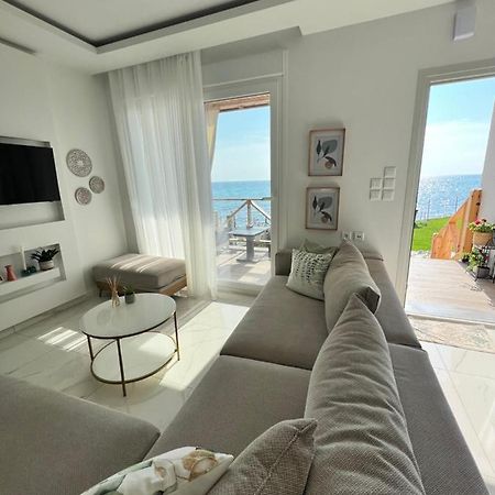 Beachfront Villa Athina Vergia Esterno foto