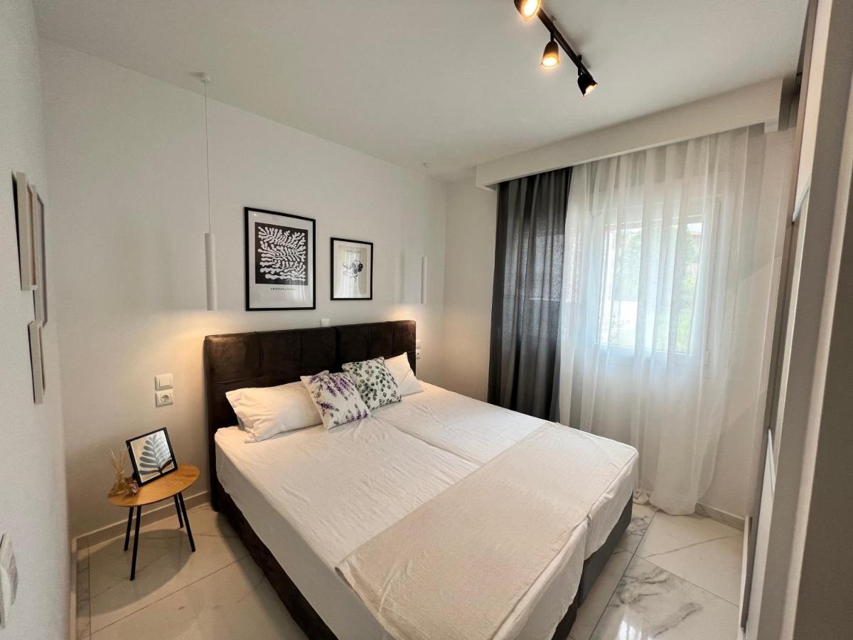 Beachfront Villa Athina Vergia Esterno foto