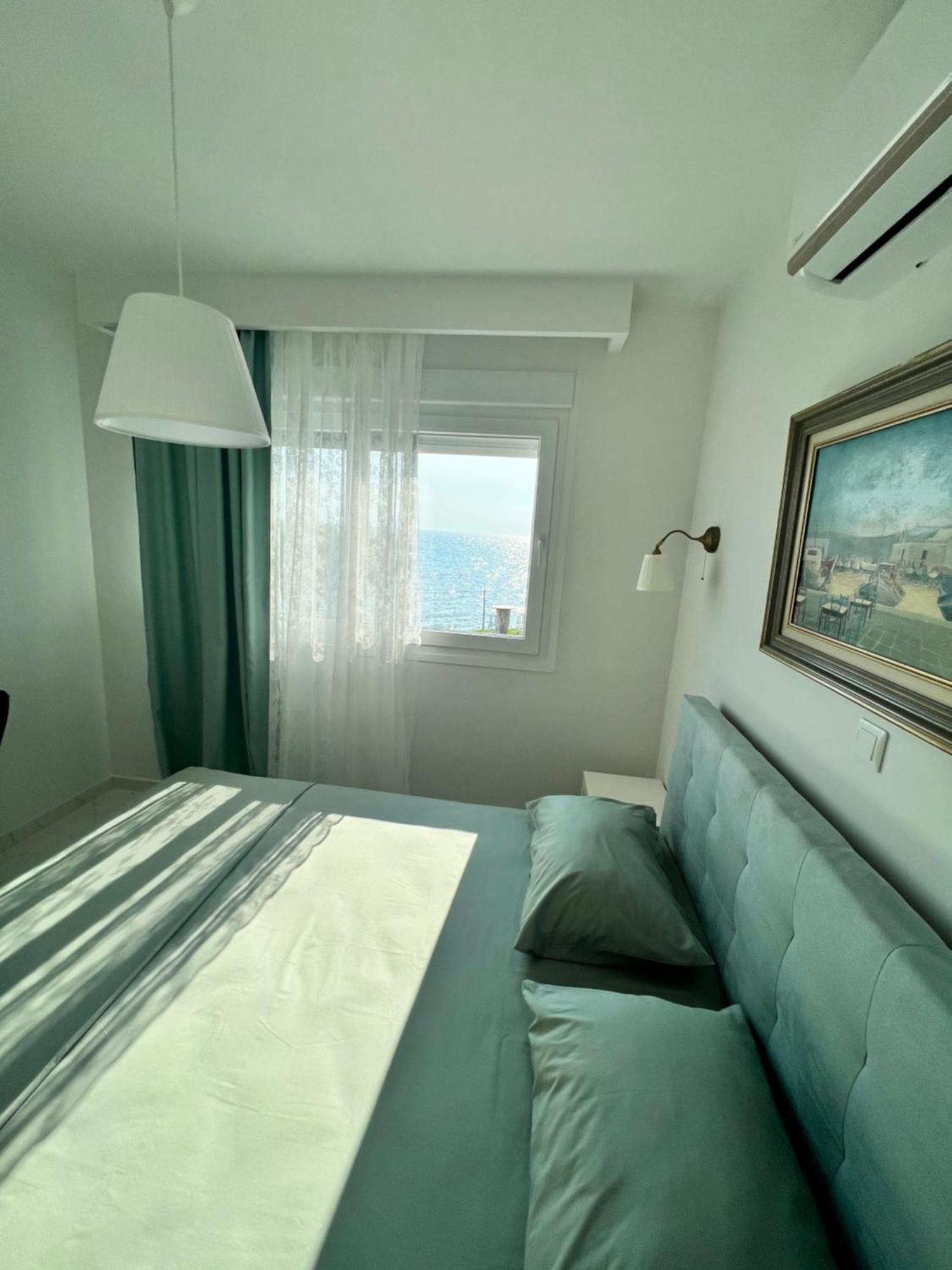 Beachfront Villa Athina Vergia Esterno foto