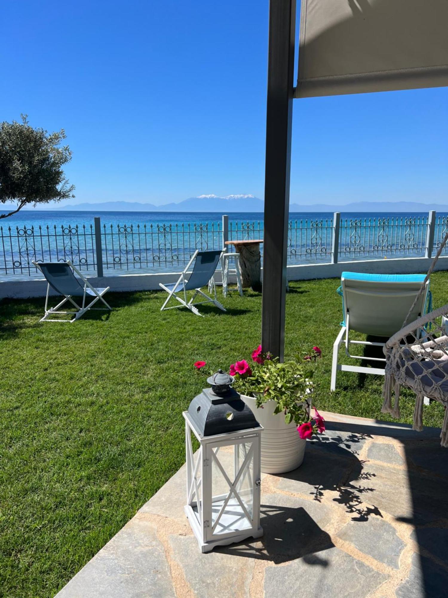 Beachfront Villa Athina Vergia Esterno foto
